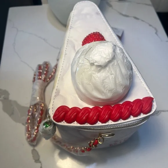 Betsey Johnson Shortcake Purse Kitsch NWT - Picture 9 of 16